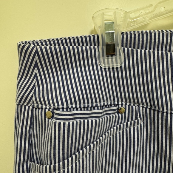 Calvin Klein women’s small pinstripe skinny pull on trouser - Picture 4 of 11